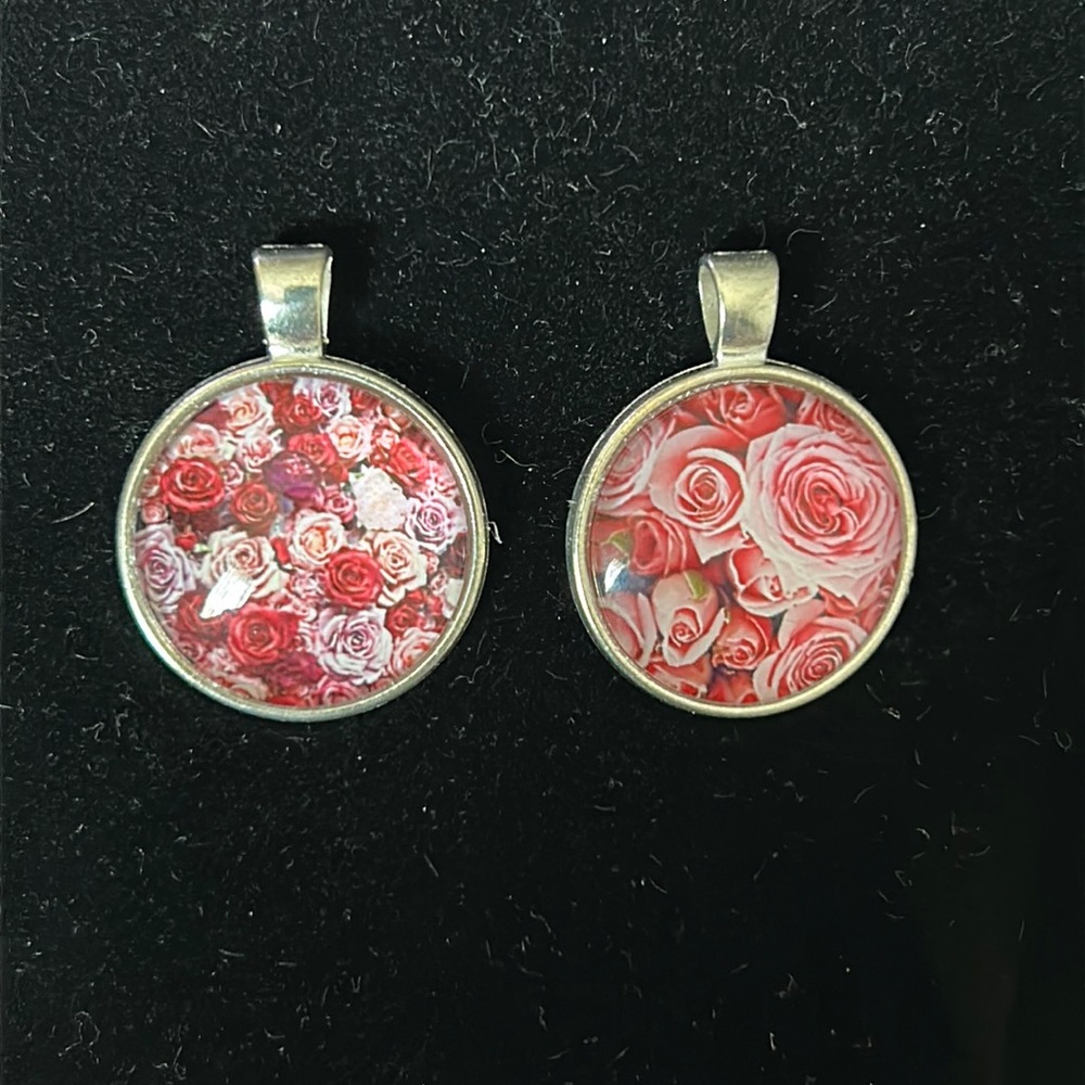 2 piece floral pendants